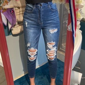 Rue 21 curvy High rise jeans size 6